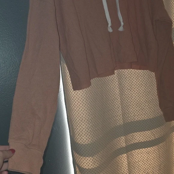 Forever 21 Peach Hooded Crop Top - Picture 4 of 6
